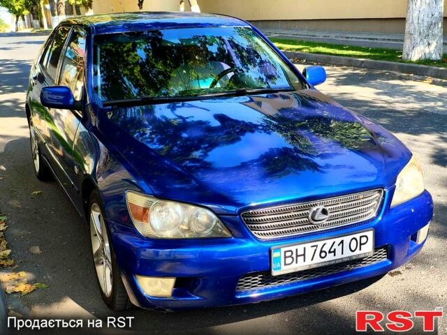 Синій Лексус ІС, об'ємом двигуна 2 л та пробігом 320 тис. км за 4500 $, фото 1 на Automoto.ua