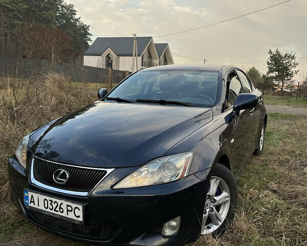 Синий Лексус ИС, объемом двигателя 2.23 л и пробегом 264 тыс. км за 7400 $, фото 1 на Automoto.ua
