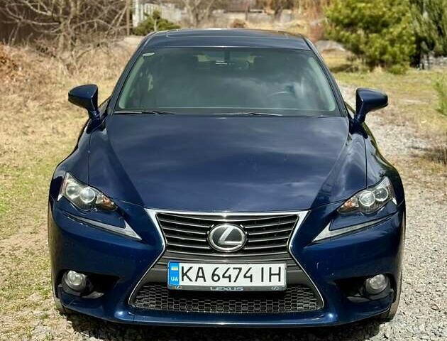 Синий Лексус ИС, объемом двигателя 2.5 л и пробегом 188 тыс. км за 15500 $, фото 1 на Automoto.ua