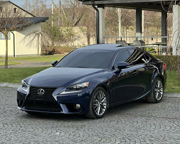 Синий Лексус ИС, объемом двигателя 2.5 л и пробегом 98 тыс. км за 16499 $, фото 1 на Automoto.ua