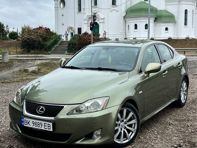Зелений Лексус ІС, об'ємом двигуна 2.5 л та пробігом 330 тис. км за 7550 $, фото 1 на Automoto.ua