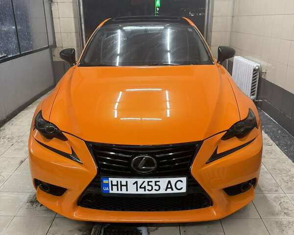 Оранжевый Лексус ИС, объемом двигателя 2.5 л и пробегом 220 тыс. км за 13500 $, фото 1 на Automoto.ua