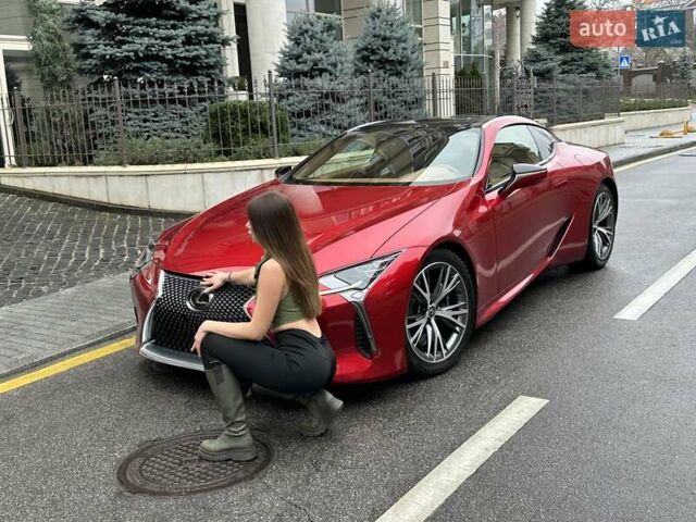 Красный Лексус ЛС, объемом двигателя 5 л и пробегом 44 тыс. км за 75000 $, фото 1 на Automoto.ua