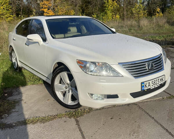 Лексус ЛС 2010 у Києві на Automoto.ua Білий Лексус ЛС, об'ємом двигуна 4.61 л та пробігом 191 тис. км за 13600 $, фото 1 на Automoto.ua
