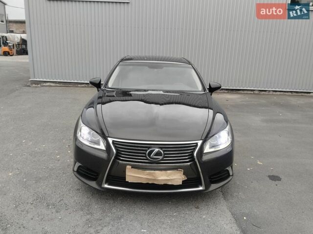 Білий Лексус ЛС, об'ємом двигуна 4.61 л та пробігом 238 тис. км за 22500 $, фото 1 на Automoto.ua