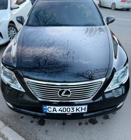 Черный Лексус ЛС, объемом двигателя 4.61 л и пробегом 275 тыс. км за 12500 $, фото 1 на Automoto.ua