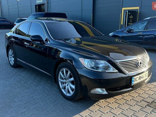 Черный Лексус ЛС, объемом двигателя 4.61 л и пробегом 390 тыс. км за 10500 $, фото 1 на Automoto.ua