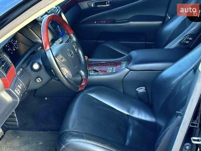 Чорний Лексус ЛС, об'ємом двигуна 4.6 л та пробігом 285 тис. км за 11000 $, фото 1 на Automoto.ua