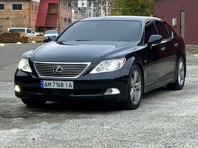Чорний Лексус ЛС, об'ємом двигуна 4.6 л та пробігом 200 тис. км за 12000 $, фото 1 на Automoto.ua