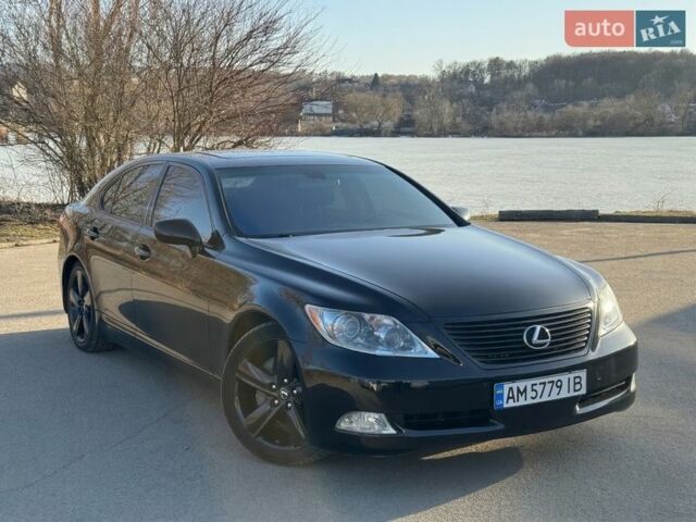 Черный Лексус ЛС, объемом двигателя 4.61 л и пробегом 373 тыс. км за 9300 $, фото 1 на Automoto.ua