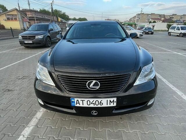 Черный Лексус ЛС, объемом двигателя 4.61 л и пробегом 245 тыс. км за 9999 $, фото 1 на Automoto.ua