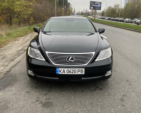 Черный Лексус ЛС, объемом двигателя 4.61 л и пробегом 264 тыс. км за 12000 $, фото 1 на Automoto.ua