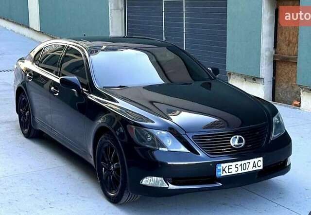 Чорний Лексус ЛС, об'ємом двигуна 4.6 л та пробігом 285 тис. км за 11000 $, фото 1 на Automoto.ua