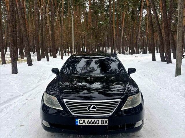 Черный Лексус ЛС, объемом двигателя 4.6 л и пробегом 27000 тыс. км за 12000 $, фото 1 на Automoto.ua