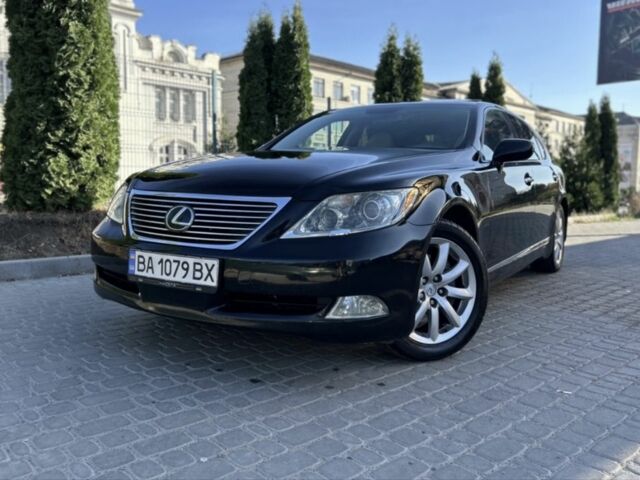 Чорний Лексус ЛС, об'ємом двигуна 4.6 л та пробігом 300 тис. км за 9500 $, фото 1 на Automoto.ua
