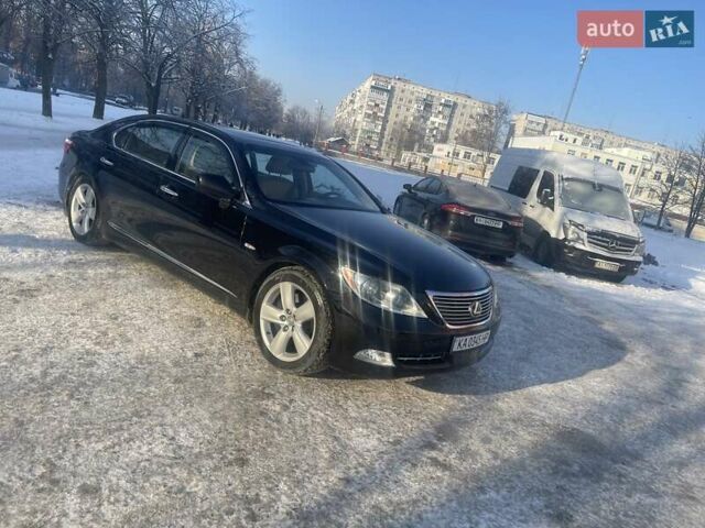 Черный Лексус ЛС, объемом двигателя 4.61 л и пробегом 250 тыс. км за 9000 $, фото 1 на Automoto.ua