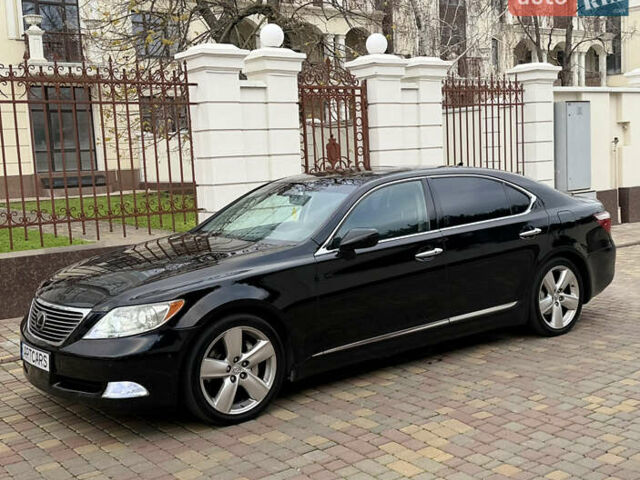 Черный Лексус ЛС, объемом двигателя 4.61 л и пробегом 200 тыс. км за 10900 $, фото 1 на Automoto.ua