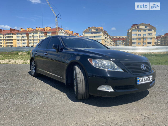 Черный Лексус ЛС, объемом двигателя 4.61 л и пробегом 223 тыс. км за 9800 $, фото 1 на Automoto.ua