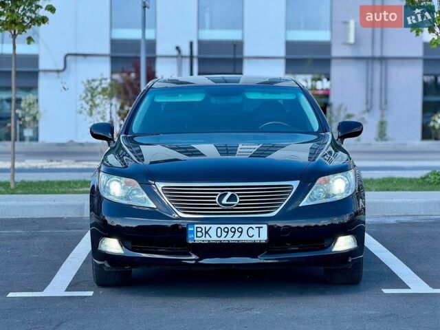 Черный Лексус ЛС, объемом двигателя 4.61 л и пробегом 190 тыс. км за 10950 $, фото 1 на Automoto.ua