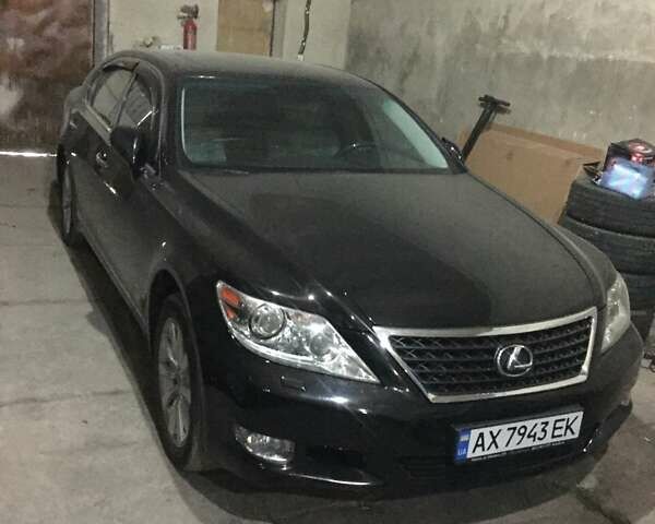 Черный Лексус ЛС, объемом двигателя 4.61 л и пробегом 198 тыс. км за 16000 $, фото 1 на Automoto.ua