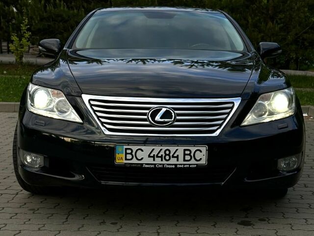 Черный Лексус ЛС, объемом двигателя 4.6 л и пробегом 169 тыс. км за 15900 $, фото 1 на Automoto.ua