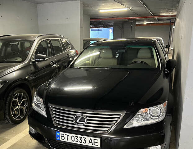 Чорний Лексус ЛС, об'ємом двигуна 4.61 л та пробігом 129 тис. км за 20999 $, фото 1 на Automoto.ua
