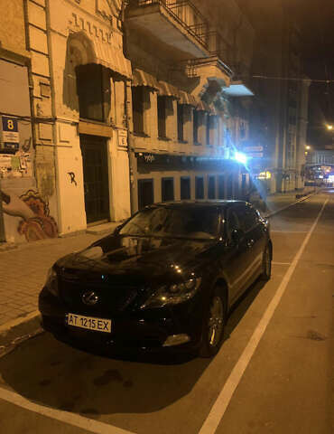 Лексус ЛС, об'ємом двигуна 5 л та пробігом 279 тис. км за 18000 $, фото 1 на Automoto.ua