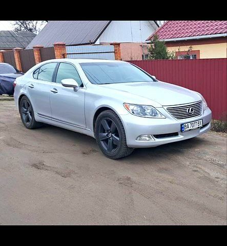 Лексус ЛС, об'ємом двигуна 46 л та пробігом 212 тис. км за 11500 $, фото 1 на Automoto.ua