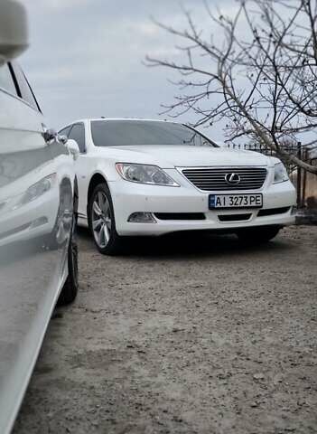 Лексус ЛС, объемом двигателя 4.61 л и пробегом 205 тыс. км за 13000 $, фото 1 на Automoto.ua