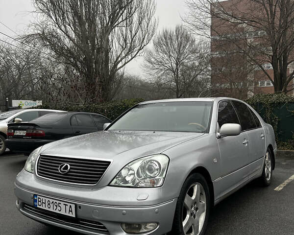 Серый Лексус ЛС, объемом двигателя 4.29 л и пробегом 370 тыс. км за 5555 $, фото 1 на Automoto.ua