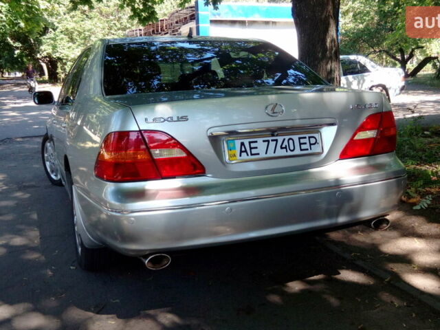 Сірий Лексус ЛС, об'ємом двигуна 4.3 л та пробігом 240 тис. км за 6900 $, фото 1 на Automoto.ua