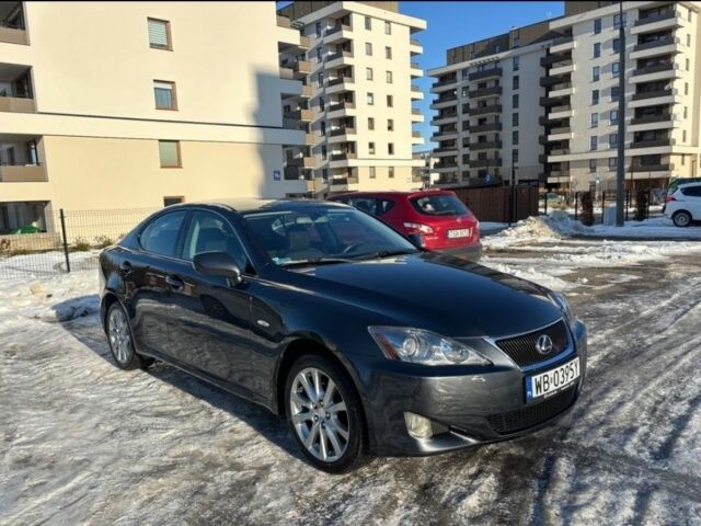 Серый Лексус ЛС, объемом двигателя 2.2 л и пробегом 243 тыс. км за 1964 $, фото 1 на Automoto.ua