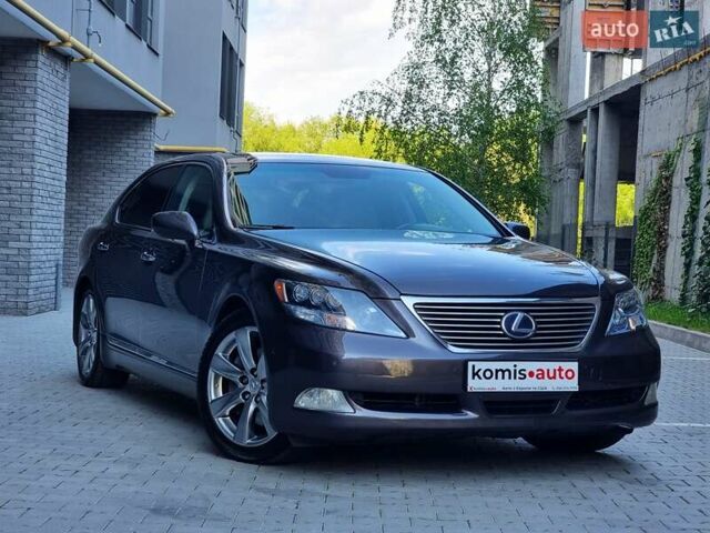 Сірий Лексус ЛС, об'ємом двигуна 4.97 л та пробігом 237 тис. км за 16999 $, фото 1 на Automoto.ua