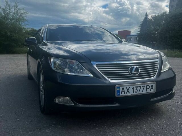 Сірий Лексус ЛС, об'ємом двигуна 4.61 л та пробігом 249 тис. км за 10500 $, фото 1 на Automoto.ua