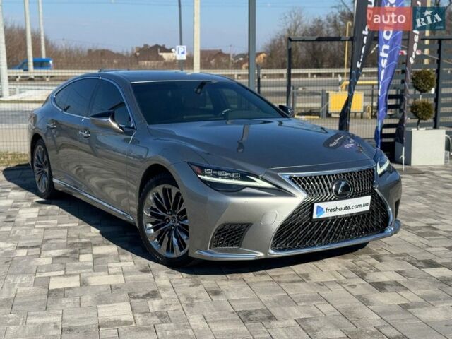 Серый Лексус ЛС, объемом двигателя 3.45 л и пробегом 15 тыс. км за 69900 $, фото 1 на Automoto.ua