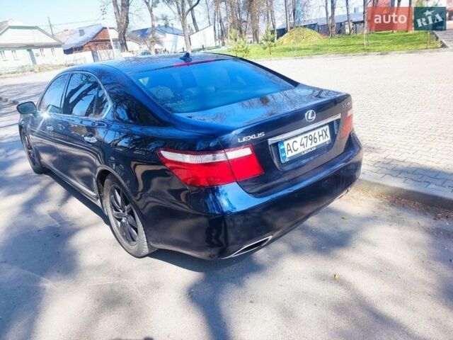 Синій Лексус ЛС, об'ємом двигуна 4.61 л та пробігом 300 тис. км за 8000 $, фото 1 на Automoto.ua