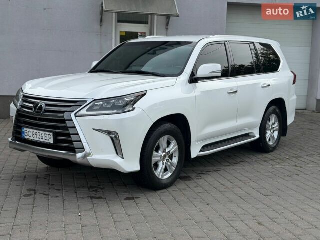 Білий Лексус ЛХ, об'ємом двигуна 4.46 л та пробігом 303 тис. км за 53000 $, фото 1 на Automoto.ua
