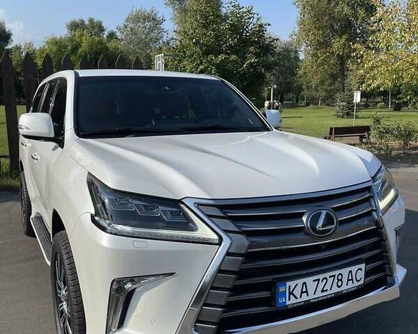Білий Лексус ЛХ, об'ємом двигуна 4.46 л та пробігом 58 тис. км за 75000 $, фото 1 на Automoto.ua
