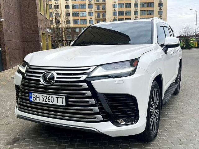 Білий Лексус ЛХ, об'ємом двигуна 3.3 л та пробігом 7 тис. км за 122400 $, фото 1 на Automoto.ua