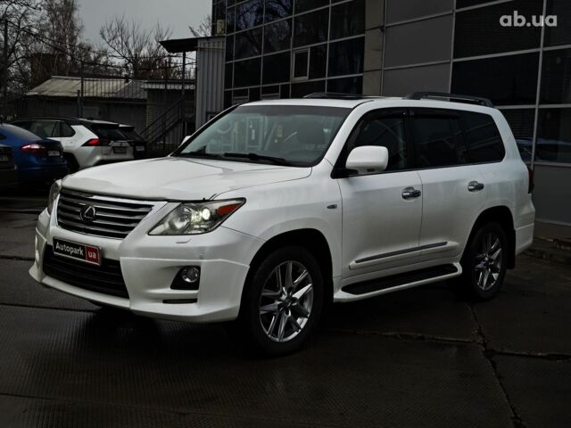 Бежевий Лексус ЛХ, об'ємом двигуна 5.7 л та пробігом 270 тис. км за 29890 $, фото 1 на Automoto.ua