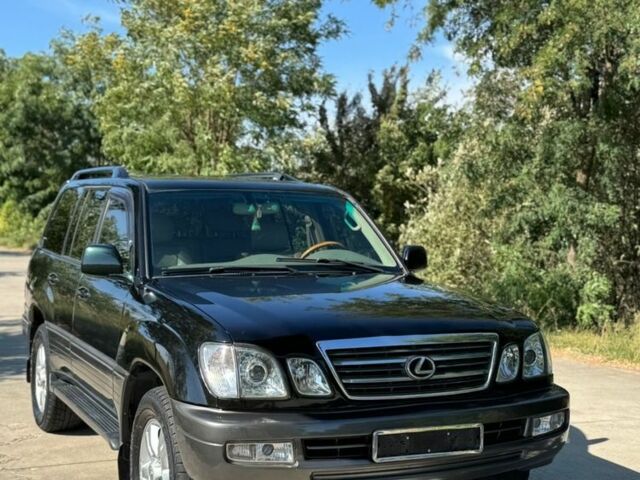 Черный Лексус ЛХ, объемом двигателя 4.7 л и пробегом 220 тыс. км за 12500 $, фото 1 на Automoto.ua