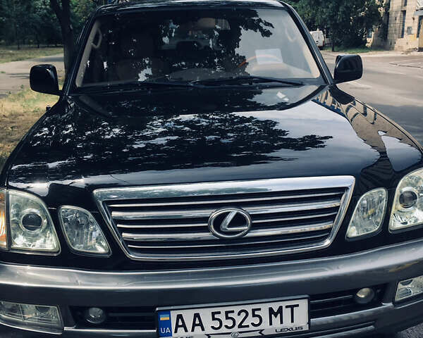 Черный Лексус ЛХ, объемом двигателя 4.7 л и пробегом 260 тыс. км за 17900 $, фото 1 на Automoto.ua