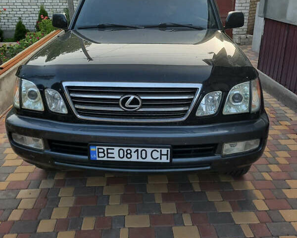 Черный Лексус ЛХ, объемом двигателя 4.66 л и пробегом 290 тыс. км за 14000 $, фото 1 на Automoto.ua