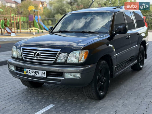 Черный Лексус ЛХ, объемом двигателя 4.67 л и пробегом 250 тыс. км за 16300 $, фото 1 на Automoto.ua