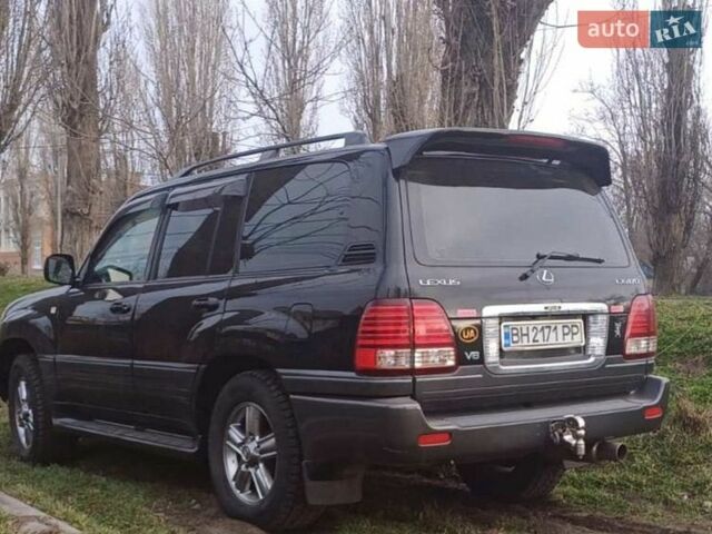 Черный Лексус ЛХ, объемом двигателя 4.7 л и пробегом 238 тыс. км за 17900 $, фото 1 на Automoto.ua
