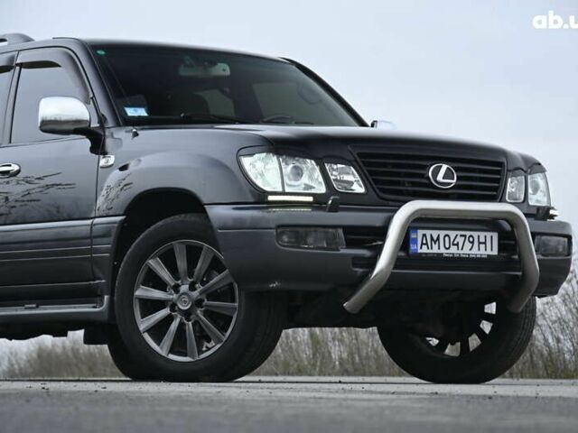 Чорний Лексус ЛХ, об'ємом двигуна 4.7 л та пробігом 258 тис. км за 16500 $, фото 1 на Automoto.ua
