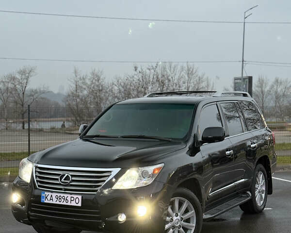 Чорний Лексус ЛХ, об'ємом двигуна 5.66 л та пробігом 350 тис. км за 23200 $, фото 1 на Automoto.ua