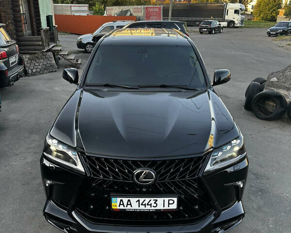 Чорний Лексус ЛХ, об'ємом двигуна 0 л та пробігом 350 тис. км за 33999 $, фото 1 на Automoto.ua