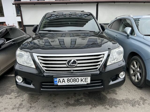 Черный Лексус ЛХ, объемом двигателя 5.7 л и пробегом 300 тыс. км за 24500 $, фото 1 на Automoto.ua
