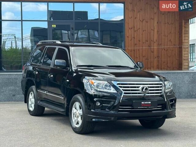Черный Лексус ЛХ, объемом двигателя 5.66 л и пробегом 168 тыс. км за 75900 $, фото 1 на Automoto.ua